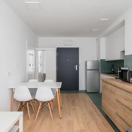 Comfort Modern By Bookinghost