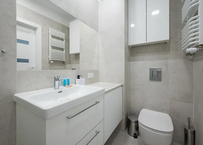 Comfort Modern By Bookinghost דירה ורשה